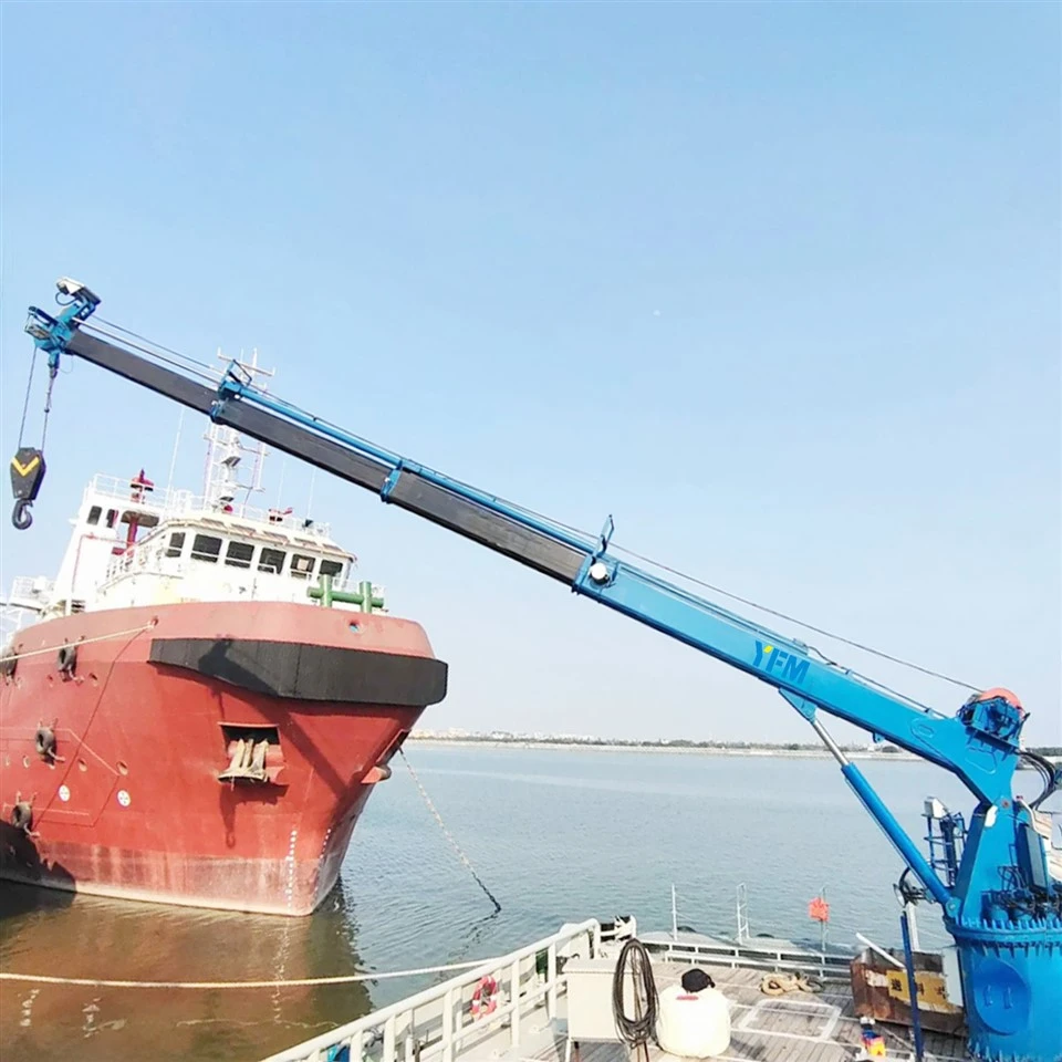 Extending Boom Deck Crane